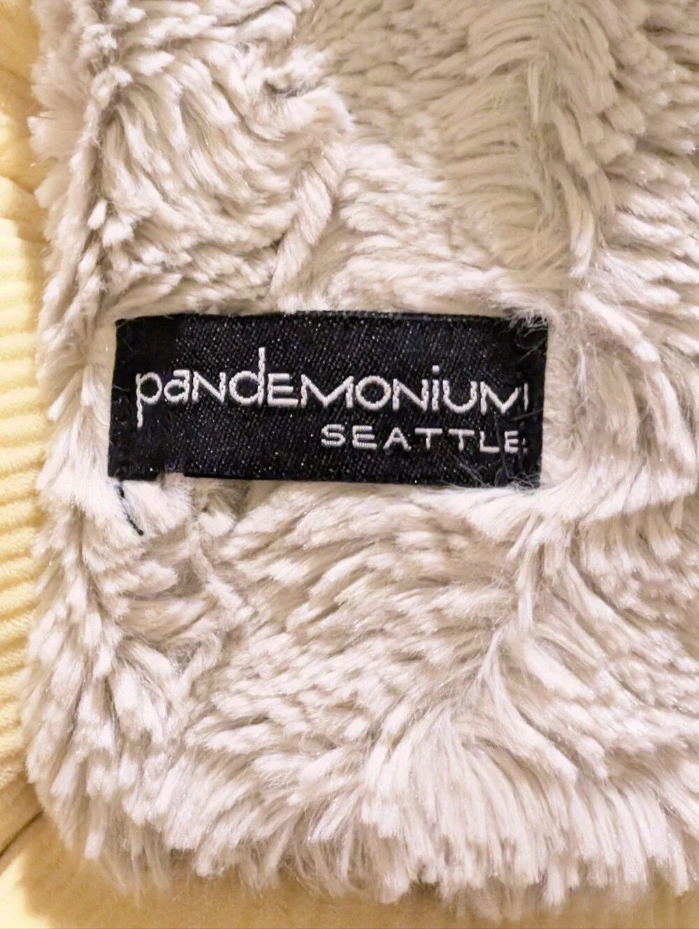 Pandemonium Seattle Reversable Faux Fur Fingerless Gloves Sepia/Sand Texting OS